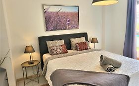 2 Bedrooms Sea View Apartament 100 Meters From Ocean